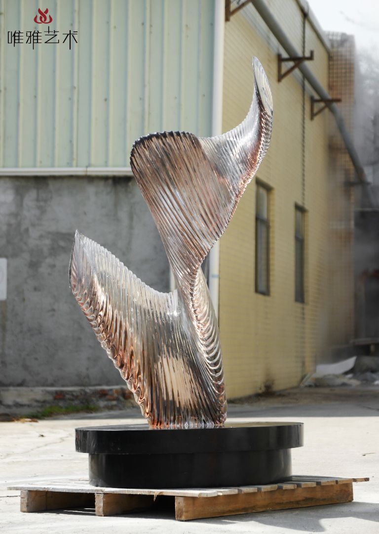 TMSZ-JY- The Taihu Lake Stone 003-32b1