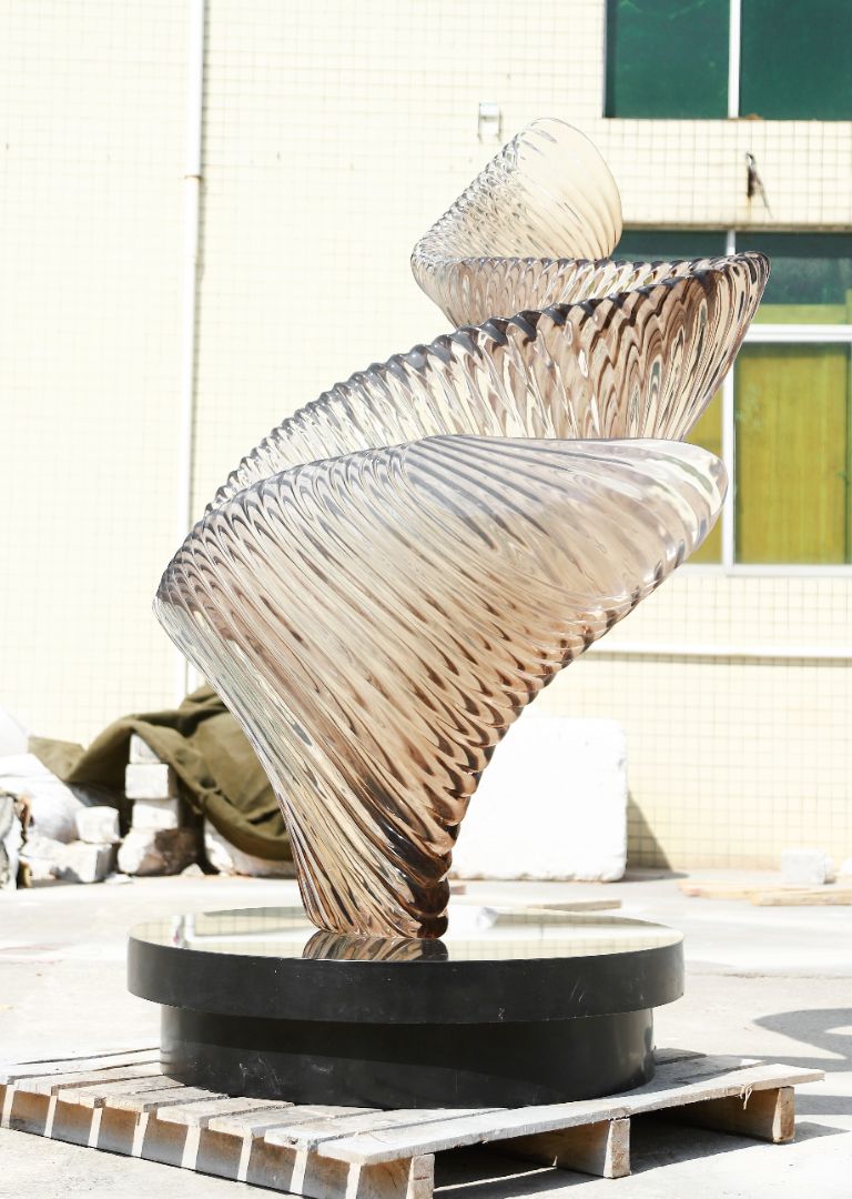 TMSZ-JY- The Taihu Lake Stone 003-32b3