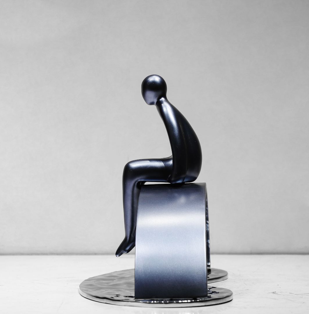 BLG-CW-R- sitting posture 004-09a3