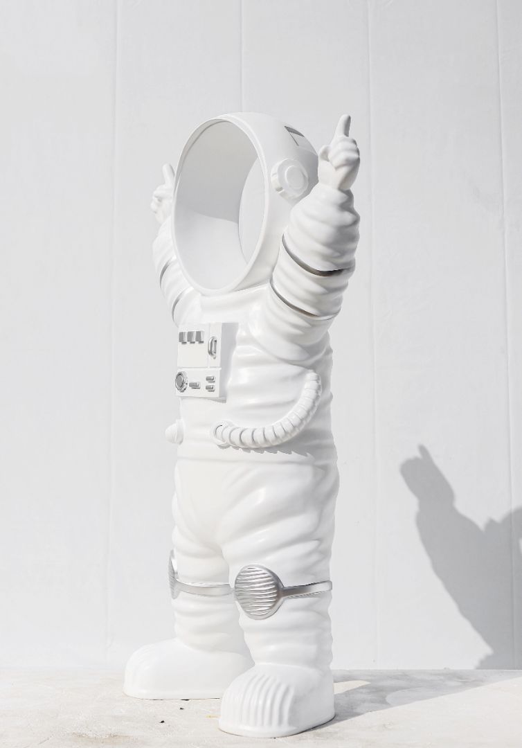 BLG-CW-K- astronaut 002-20a3