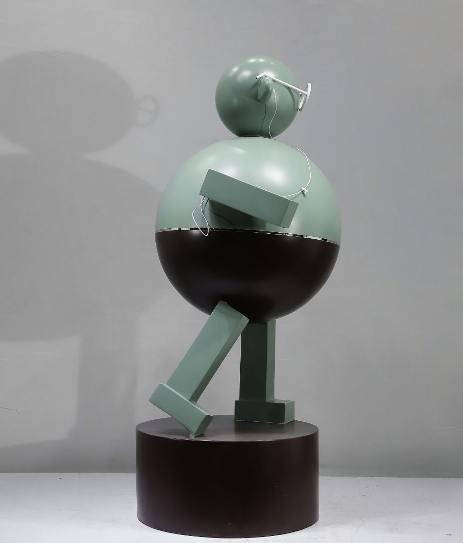BLG-CW-K- Round headed person 008-04a2