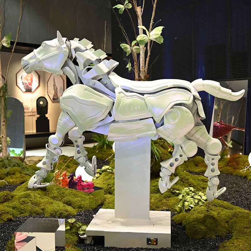 dynamic equipment horse